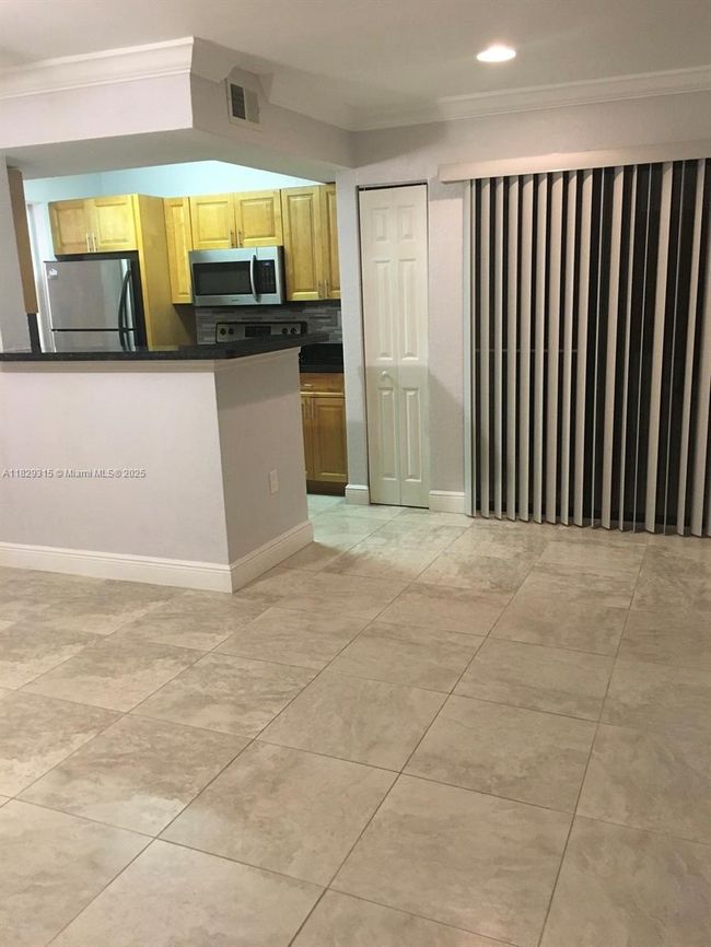 APT-309 - 10670 Sw 156 Th Pl, Condo with 1 bedrooms, 1 bathrooms and null parking in Miami FL | Image 5