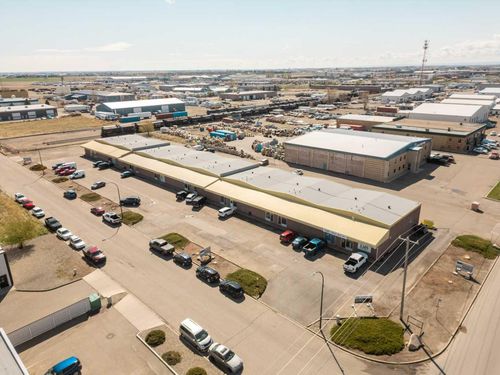 3602 14 Avenue N, Lethbridge, AB, T1H6E7 | Card Image
