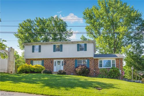 246 N Hills Dr, Parkersburg, WV, 26104-9224 | Card Image