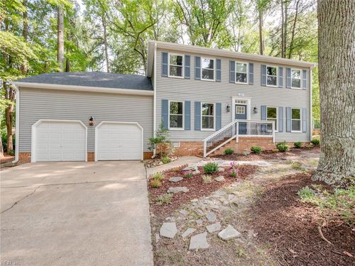 101 Middlewood Ln, Yorktown, VA, 23692-3050 | Card Image