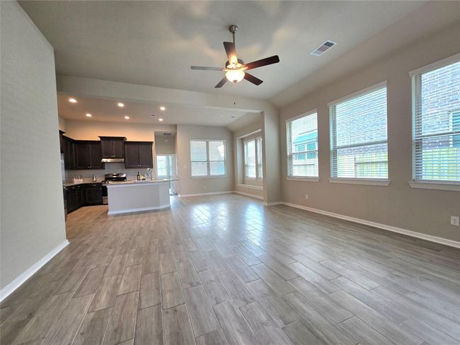 17409 Turtleweed Ln, House other with 3 bedrooms, 2 bathrooms and 2 parking in Conroe TX | Image 7