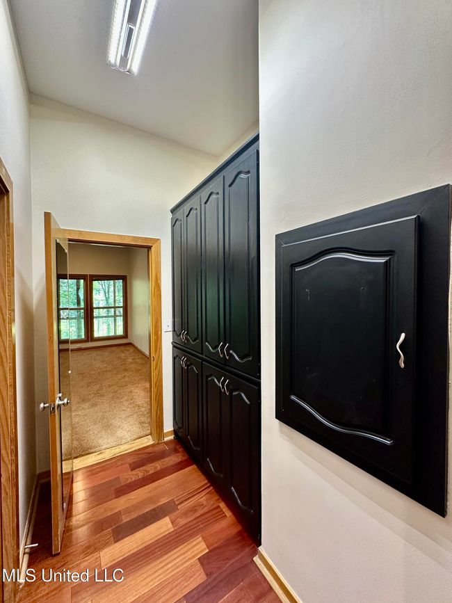 hallway | Image 30