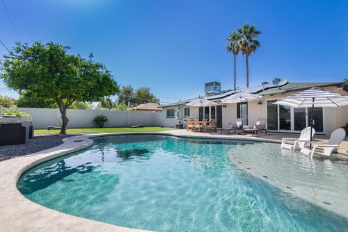 7435 E Granada Rd, Scottsdale, AZ, 85257-1555 | Card Image
