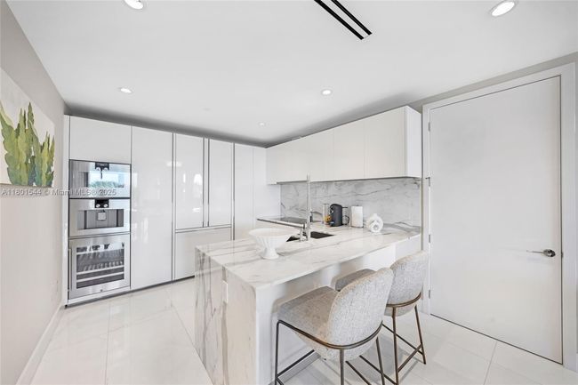 UNIT-305 - 10201 Collins Ave, Condo with 2 bedrooms, 3 bathrooms and null parking in Bal Harbour FL | Image 16