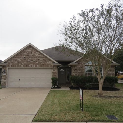 3802 Elderberry Dr, Dickinson, TX, 77539-6290 | Card Image