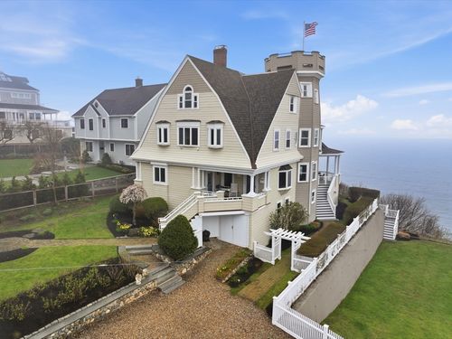 2 Bluff Rd, Hull, MA, 02045-1406 | Card Image