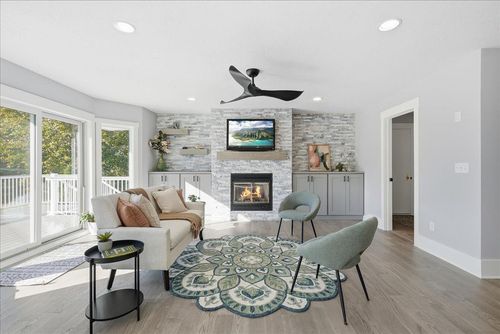 786 Harlar Cir, Hudson, WI, 54016-7842 | Card Image