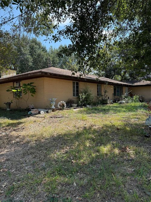 1001 S San Felipe St, Hearne, TX, 77859-3131 | Card Image