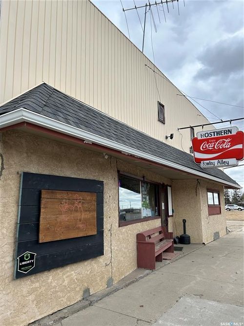 1006 7th St, Rosthern, SK, S0K3R0 | Card Image
