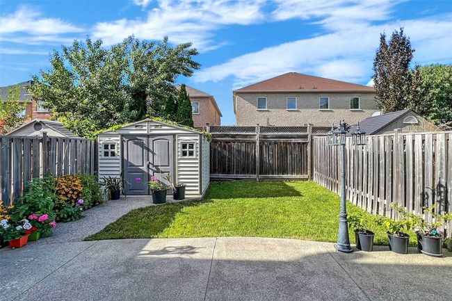 14 Ozner Cres, House attached with 3 bedrooms, 4 bathrooms and 5 parking in Woodbridge ON | Image 20