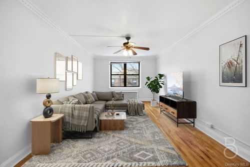 b2-78-15 19th Dr, East Elmhurst, NY, 11370-1303 | Card Image