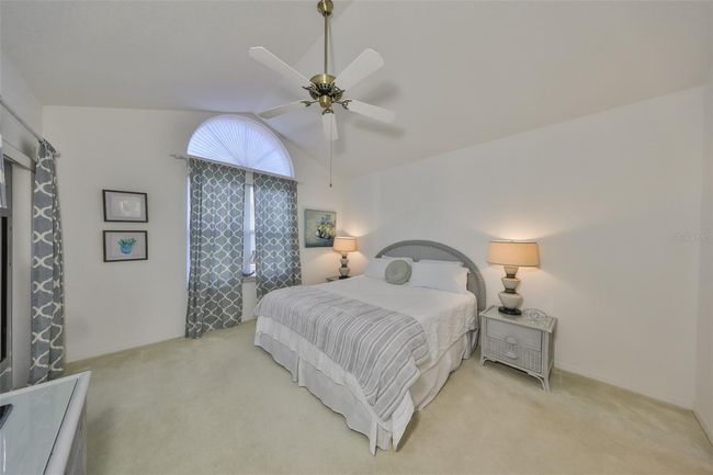 1140 - 1140 Golfview Woods Dr, Condo with 2 bedrooms, 2 bathrooms and null parking in SUN CITY CENTER FL | Image 12