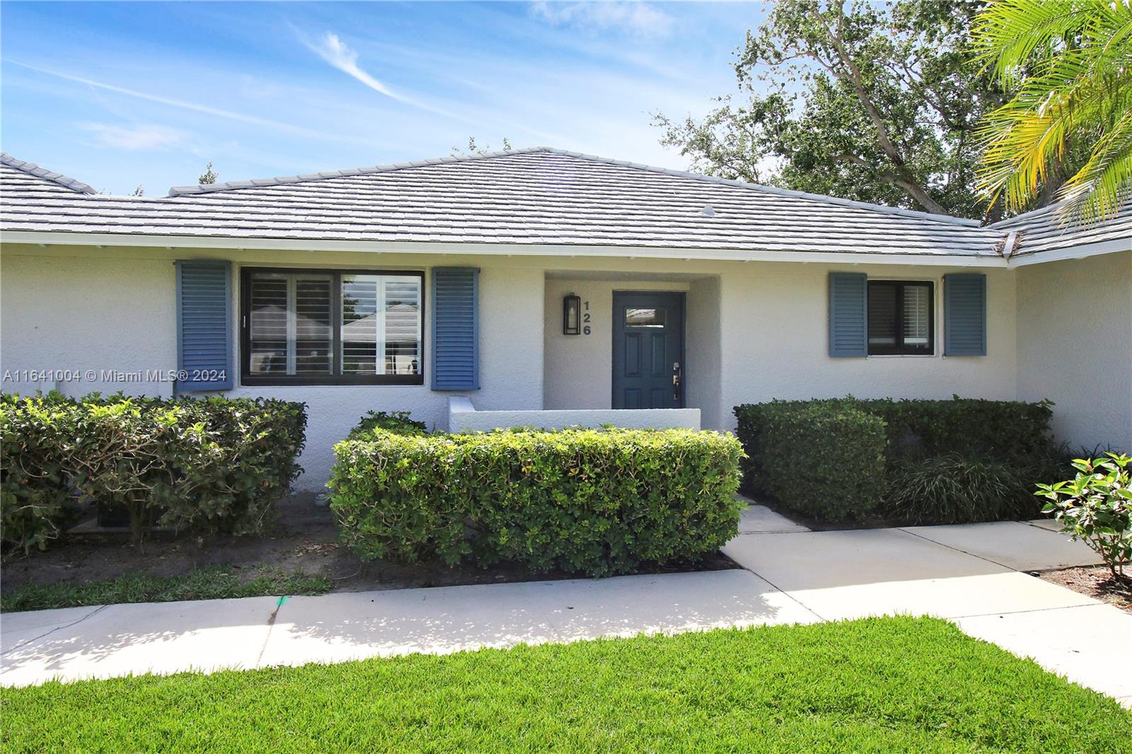 Club Dr, Palm Beach Gardens, FL 33418