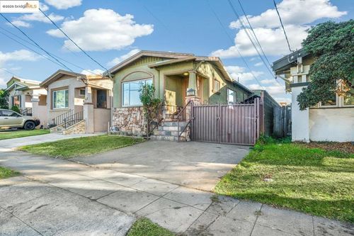 2020 Auseon Ave, Oakland, CA, 94621-1534 | Card Image