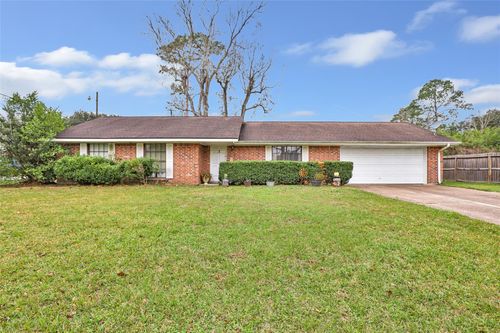 3 Hillcrest St, Dayton, TX, 77535-2001 | Card Image