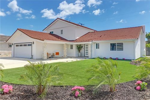 11336 Goldenrod Ave, Fountain Valley, CA, 92708-1736 | Card Image