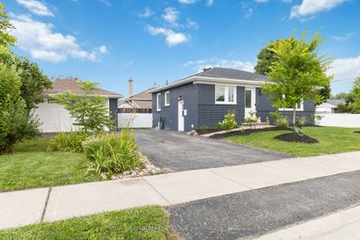 217 Elm Ave, House other with 3 bedrooms, 2 bathrooms and 4 parking in Milton ON | Image 2