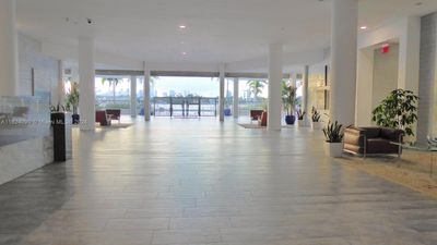 936 - 800 West Ave, Condo with 1 bedrooms, 1 bathrooms and null parking in Miami Beach FL | Image 2