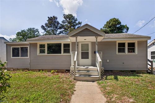 2208 Georgia Ave, Suffolk, VA, 23434-2714 | Card Image