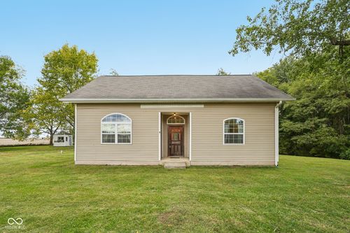 256 E 1000 N, Fountaintown, IN, 46130-9600 | Card Image