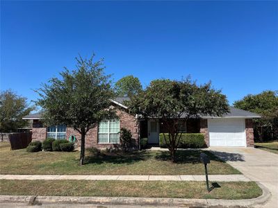 906 Roseanne Drive, House other with 3 bedrooms, 2 bathrooms and null parking in Commerce TX | Image 1