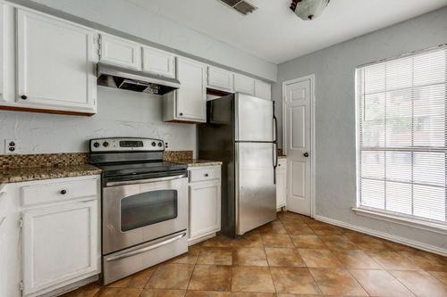 apt-822-9601 Forest Ln, Dallas, TX, 75243-5883 | Card Image