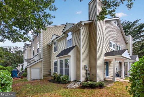 6078 Netherton St, CENTREVILLE, VA, 20120-3228 | Card Image