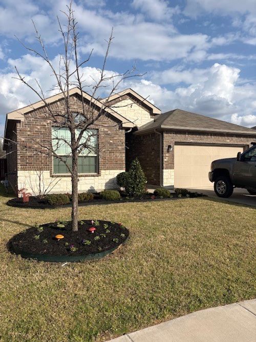 448 Regatta Ln, Azle, TX, 76020-2947 | Card Image