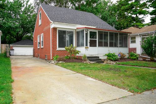 750 E Hayes Ave, Hazel Park, MI, 48030-2520 | Card Image