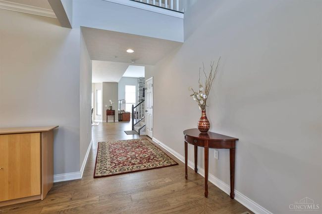 684 Newton Dr, House other with 4 bedrooms, 4 bathrooms and null parking in Beavercreek OH | Image 6