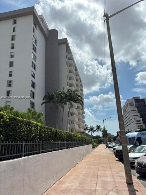1201-625 Biltmore Way, Coral Gables, FL, 33134-7544 | Card Image