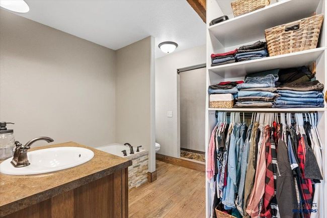 10226 Buena Vista Ln, House other with 6 bedrooms, 4 bathrooms and null parking in Belle Fourche SD | Image 14