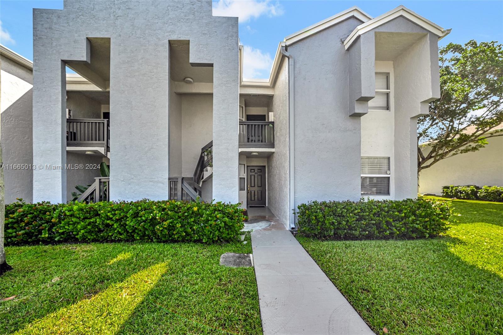 113th Way, Pembroke Pines, FL 33025