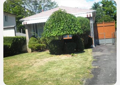 88 Minerva Ave, House other with 3 bedrooms, 3 bathrooms and 3 parking in Scarborough ON | Image 1