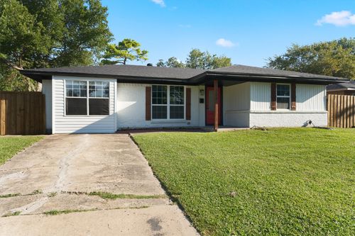 129 Sunflower Dr, Garland, TX, 75041-3512 | Card Image