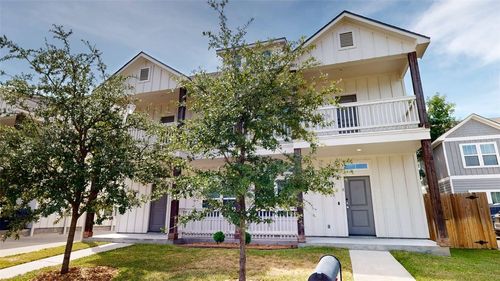 room-c-305 Poplar B Street, College Station, TX, 77840 | Card Image