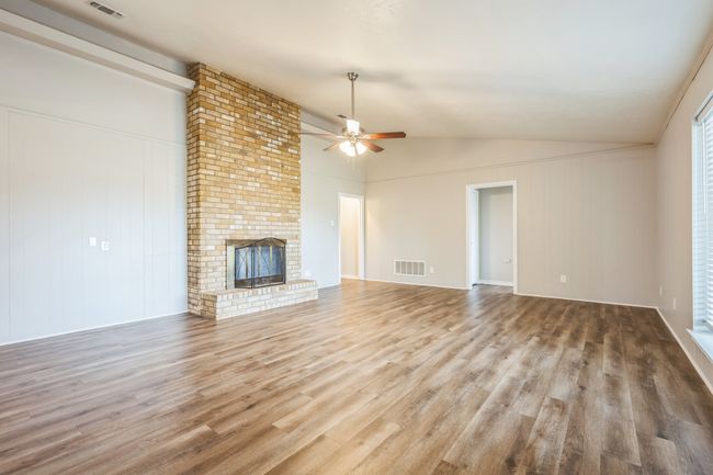2413 Golden Willow Ln, House other with 3 bedrooms, 3 bathrooms and null parking in Richardson TX | Image 7