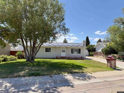 1121 6th West Ave, Kemmerer, WY, 83101-3903 | Card Image