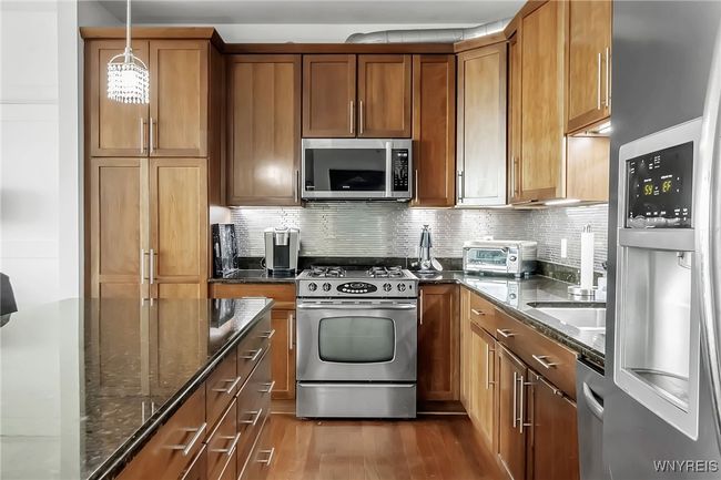 UNIT-403 - 132 Lakefront Blvd, Condo with 2 bedrooms, 2 bathrooms and null parking in Buffalo NY | Image 8