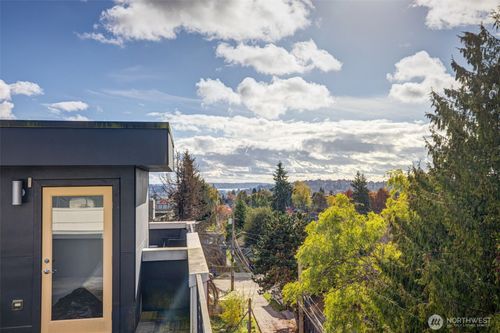 a-7721 15th Ave Nw, Seattle, WA, 98117-5414 | Card Image