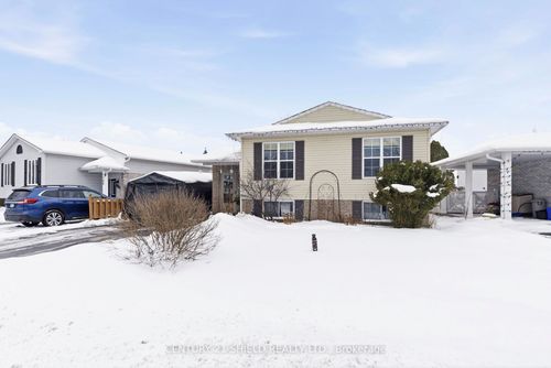 1712 Cumberland St, Cornwall, ON, K6J5T6 | Card Image