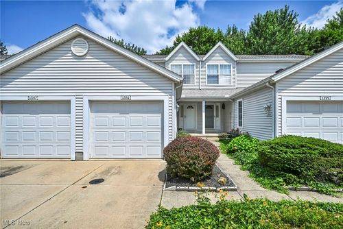 1351 Meadow Run, Copley, OH, 44321-2870 | Card Image