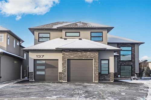 137 Gillies Bay, Saskatoon, SK, S7V0J8 | Card Image