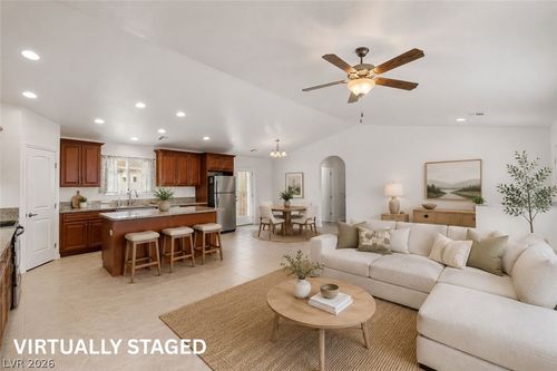 672 Lampshire Ln, Pahrump, NV, 89060-2693 | Card Image