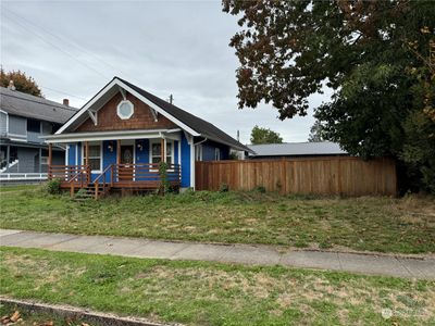 Fully fenced backyard | Image 3