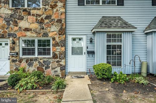1328 Rolling Glen Dr, UPPER CHICHESTER, PA, 19061-2842 | Card Image
