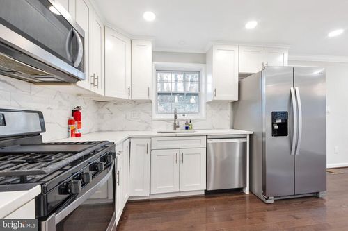 3825 Larchwood Rd, FALLS CHURCH, VA, 22041-1105 | Card Image