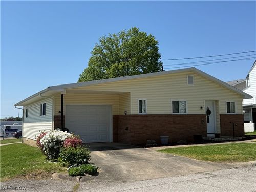 1600 15th St, Parkersburg, WV, 26101-4108 | Card Image