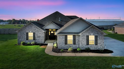 14393 Willow Bend Dr, Athens, AL, 35613-7765 | Card Image