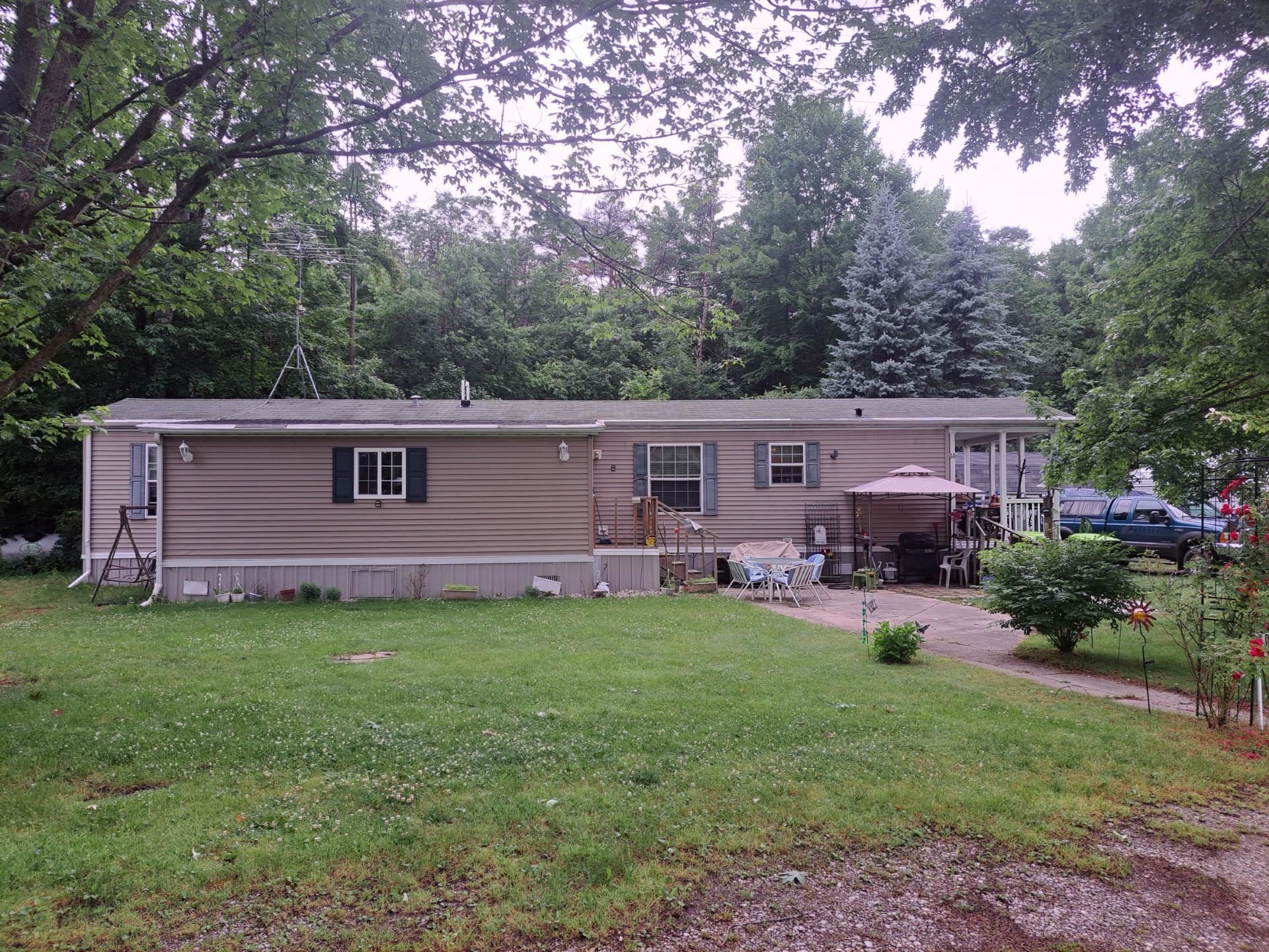Tobacco Dr, Clare, MI 48617